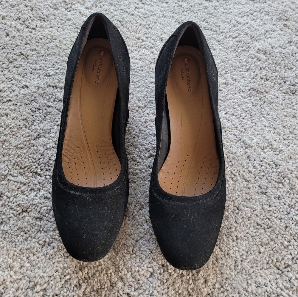 Clarks | Uncosmo Step in Black Suede